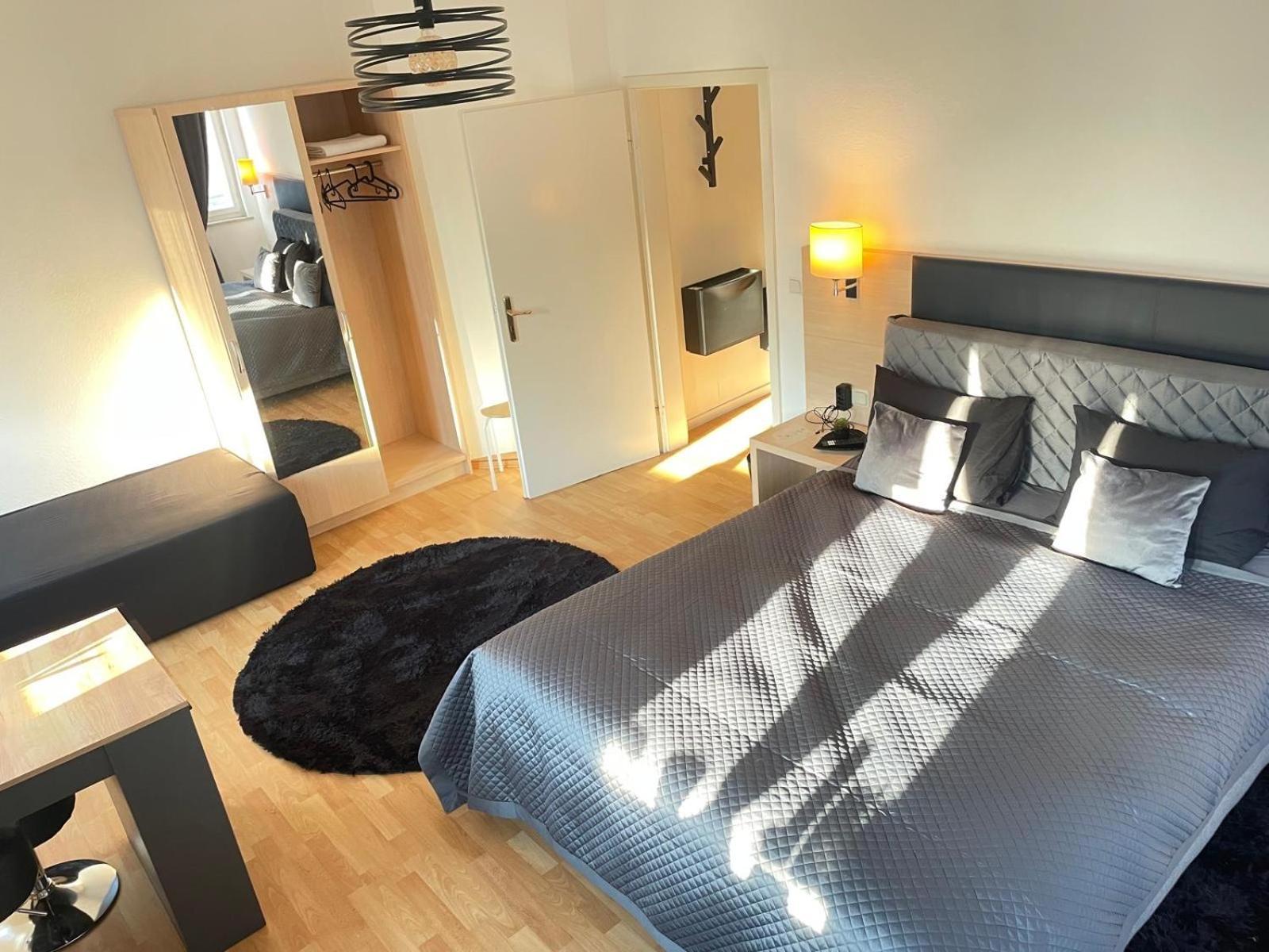 Junges Appartement Вейкерсхайм Екстериор снимка